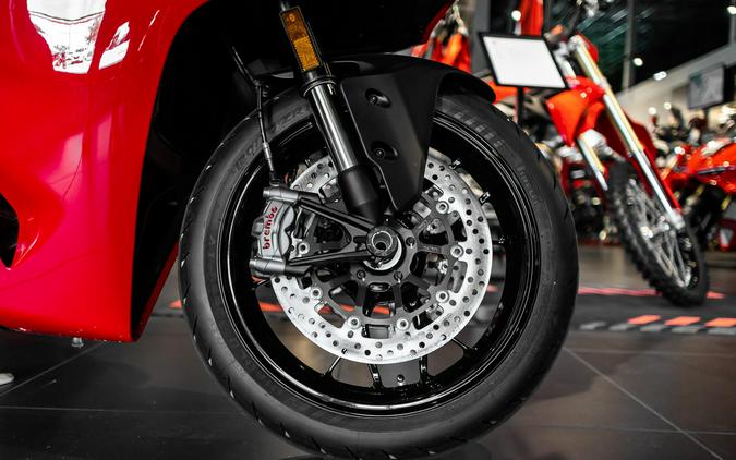 2026 Ducati PANIGALE V2