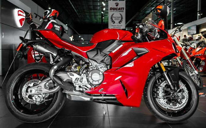 2026 Ducati PANIGALE V2
