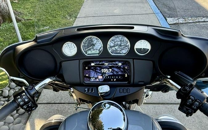 FLHTCUTG 2024 Tri Glide™ Ultra