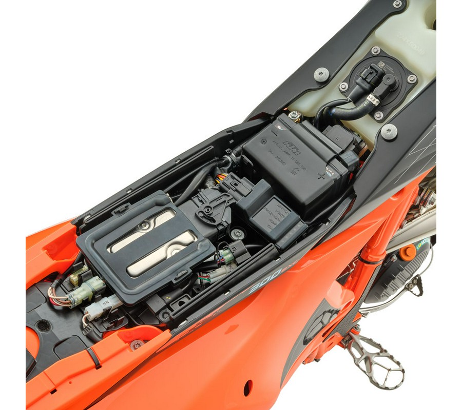 2027 KTM 300 XC-W Hardenduro
