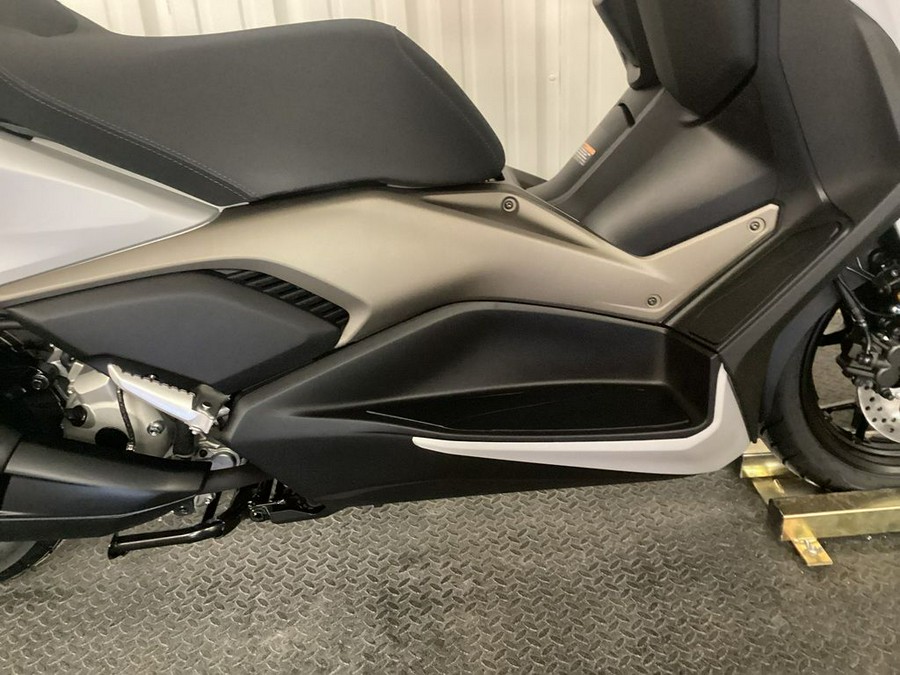 2024 Yamaha XMAX™ Base