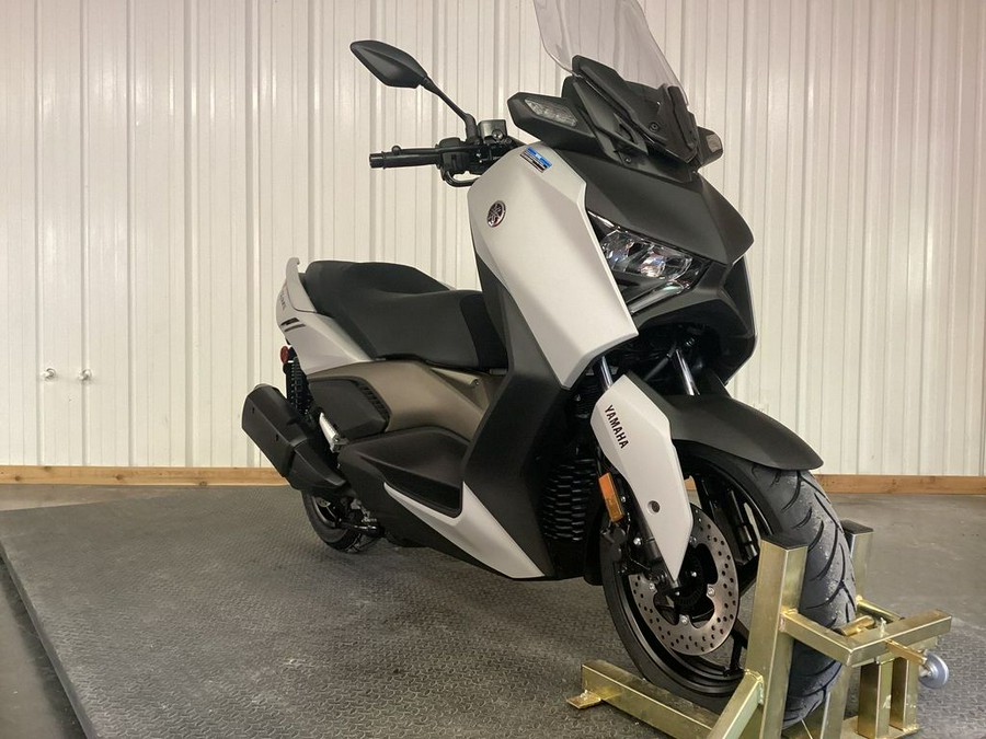 2024 Yamaha XMAX™ Base