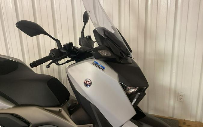 2024 Yamaha XMAX™ Base