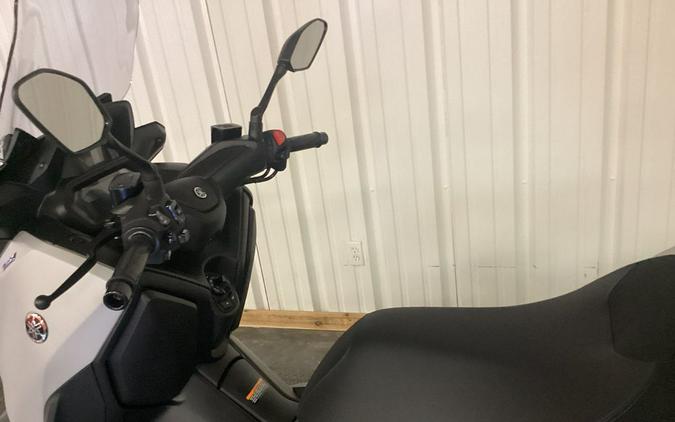 2024 Yamaha XMAX™ Base