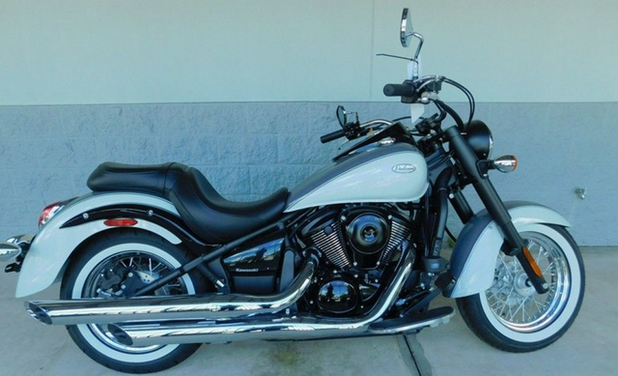 2024 Kawasaki Vulcan 900 Classic