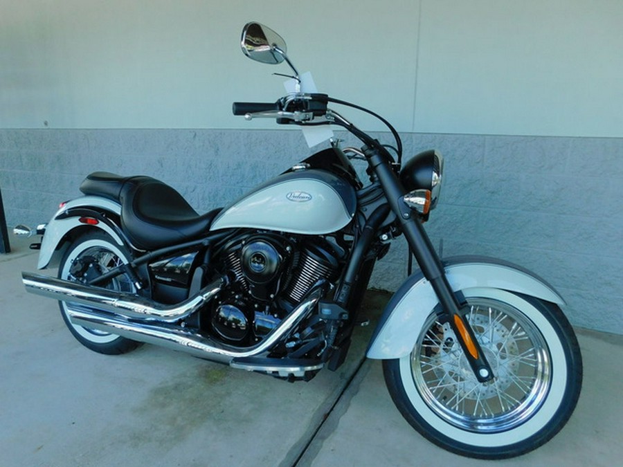 2024 Kawasaki Vulcan 900 Classic