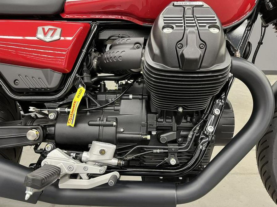 2024 Moto Guzzi V7 Stone Corsa