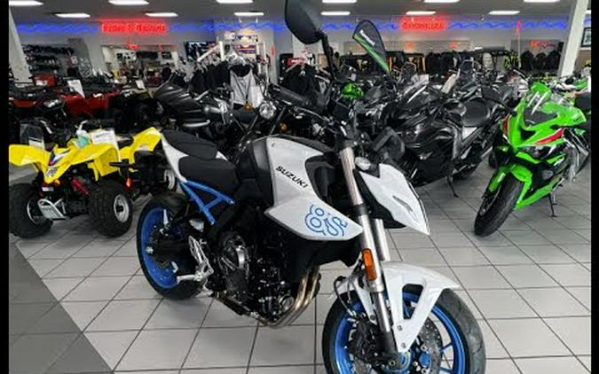 2023 Suzuki GSX-8S