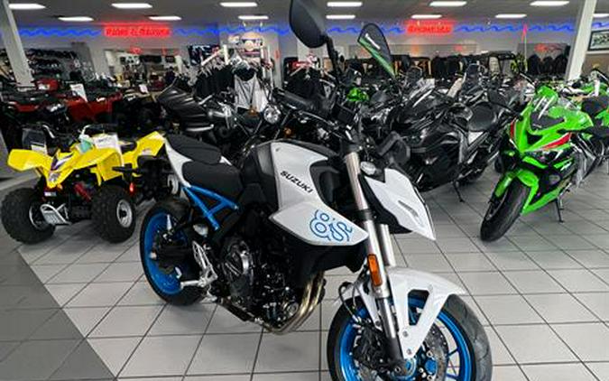 2023 Suzuki GSX-8S