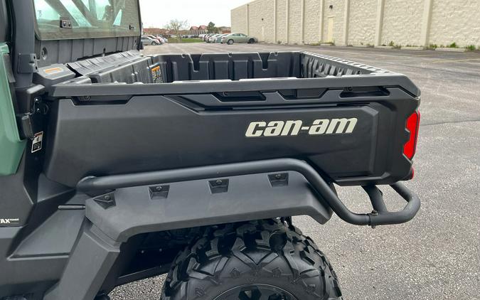 2022 Can-Am Defender DPS CAB HD9