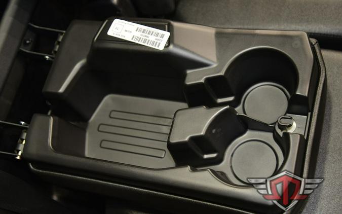 2026 Can-Am Defender MAX HD7