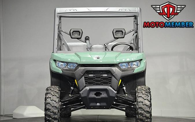 2026 Can-Am Defender MAX HD7