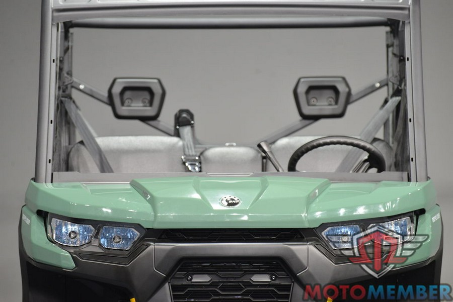 2026 Can-Am Defender MAX HD7