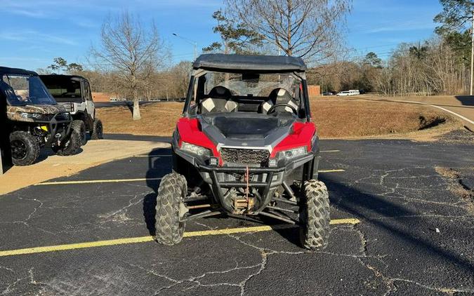 2019 Polaris® General® 1000 EPS White Lightning