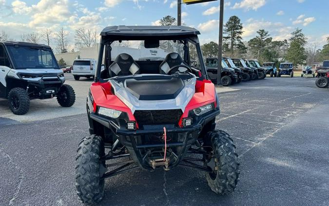 2019 Polaris General 1000 EPS White Lightning