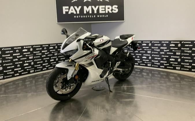 2025 HONDA CBR1000RR - 15828U