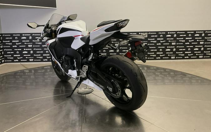 2025 HONDA CBR1000RR - 15828U