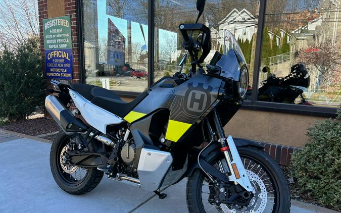 2023 Husqvarna Norden 901 - 3697U
