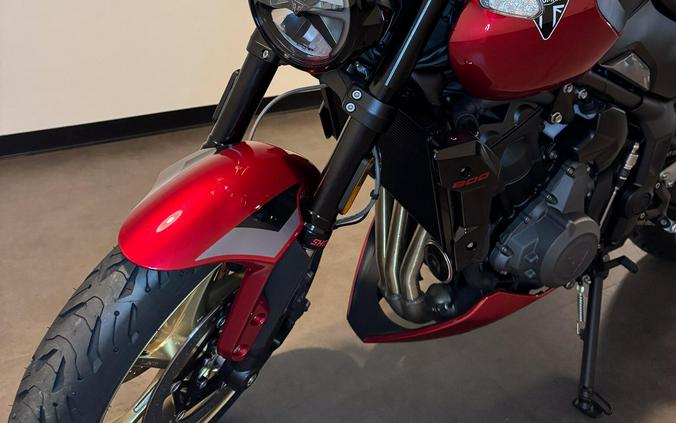 2026 Triumph TRIDENT 800