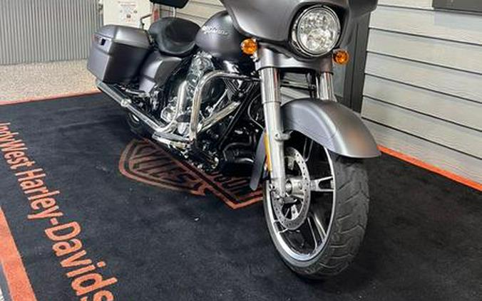 2016 Harley-Davidson® FLHXS - Street Glide® Special