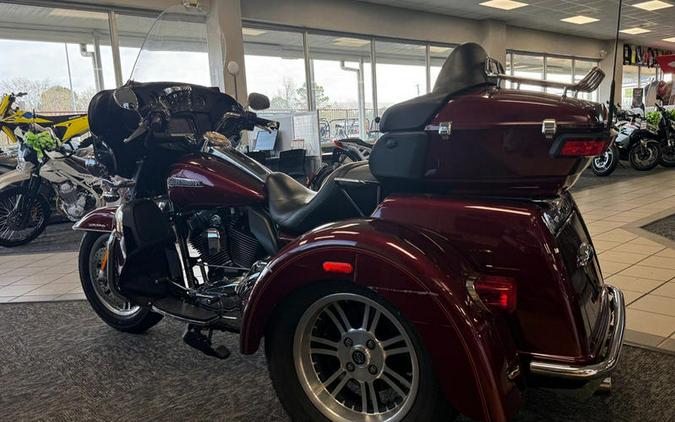 2016 Harley-Davidson® FLHTCUTG - Tri Glide® Ultra