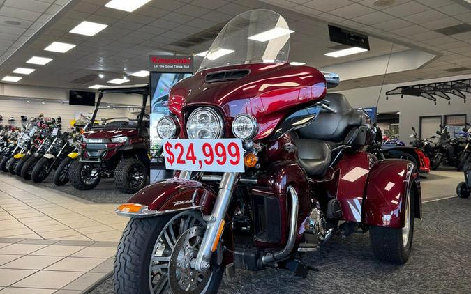 2016 Harley-Davidson® FLHTCUTG - Tri Glide® Ultra