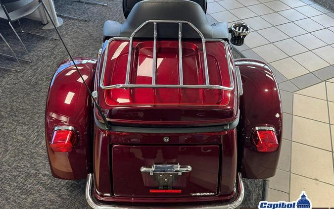 2016 Harley-Davidson® FLHTCUTG - Tri Glide® Ultra