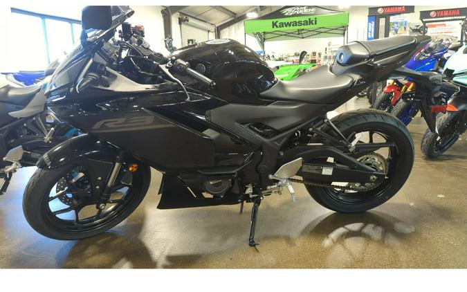 2026 YZF-R3 - Yamaha