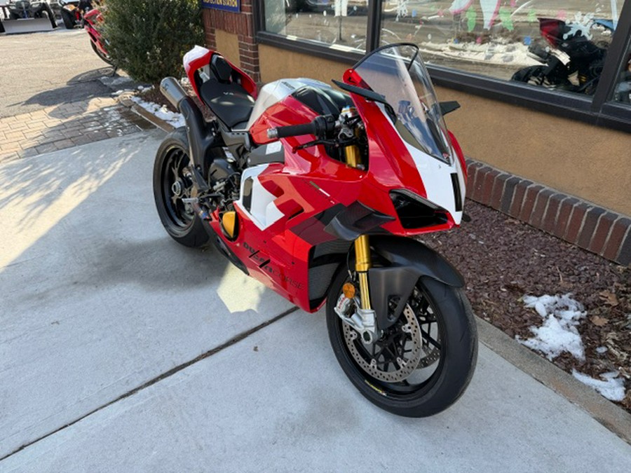 2024 Ducati Panigale V4 R - 3662U