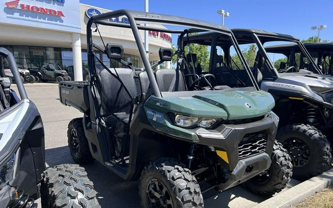 2024 Can-Am® Defender DPS HD7 Tundra Green