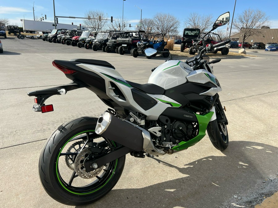 2024 Kawasaki Z7 Hybrid ABS