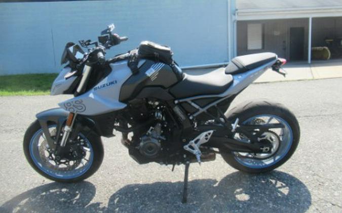 2024 Suzuki GSX-8S