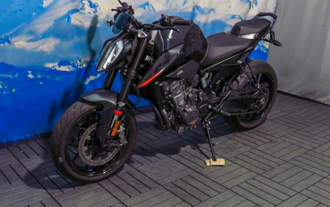 2021 KTM 890 Duke