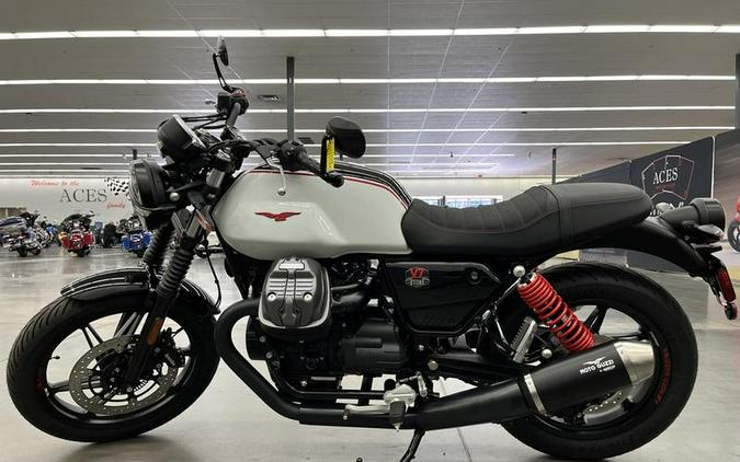 2024 Moto Guzzi V7 Stone Ten