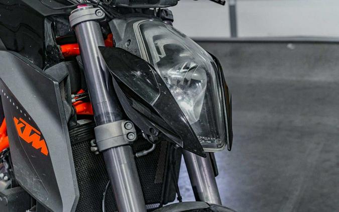 2015 KTM 1290 Super Duke R ABS