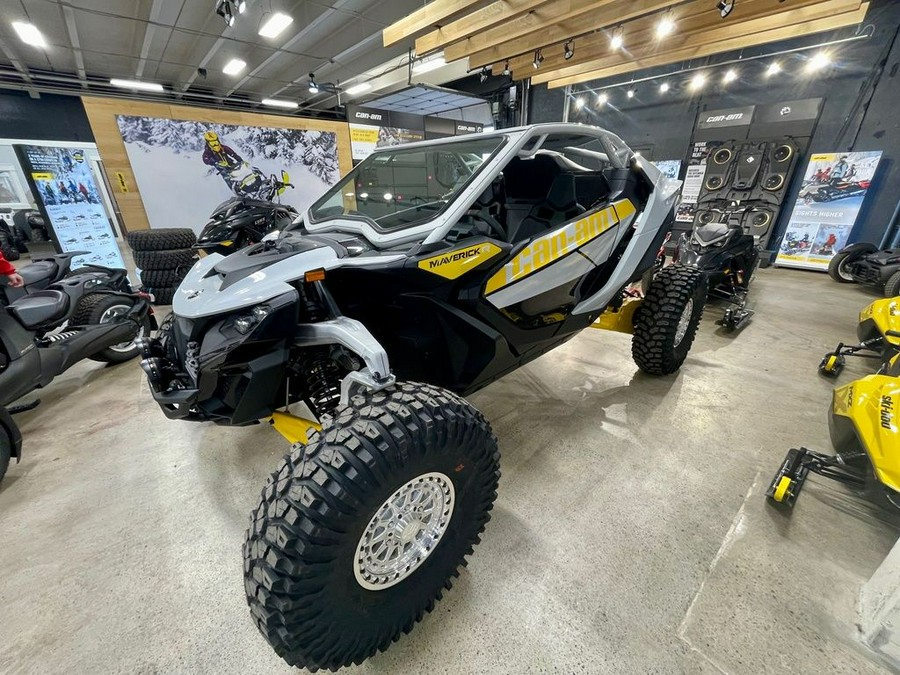 2024 Can-Am® Maverick R 999T DCT