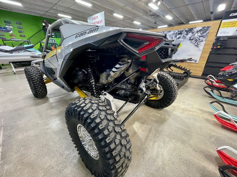 2024 Can-Am® Maverick R 999T DCT