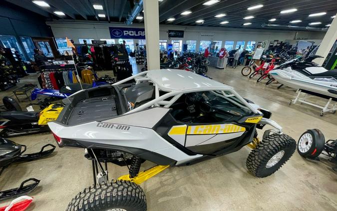 2024 Can-Am® Maverick R 999T DCT