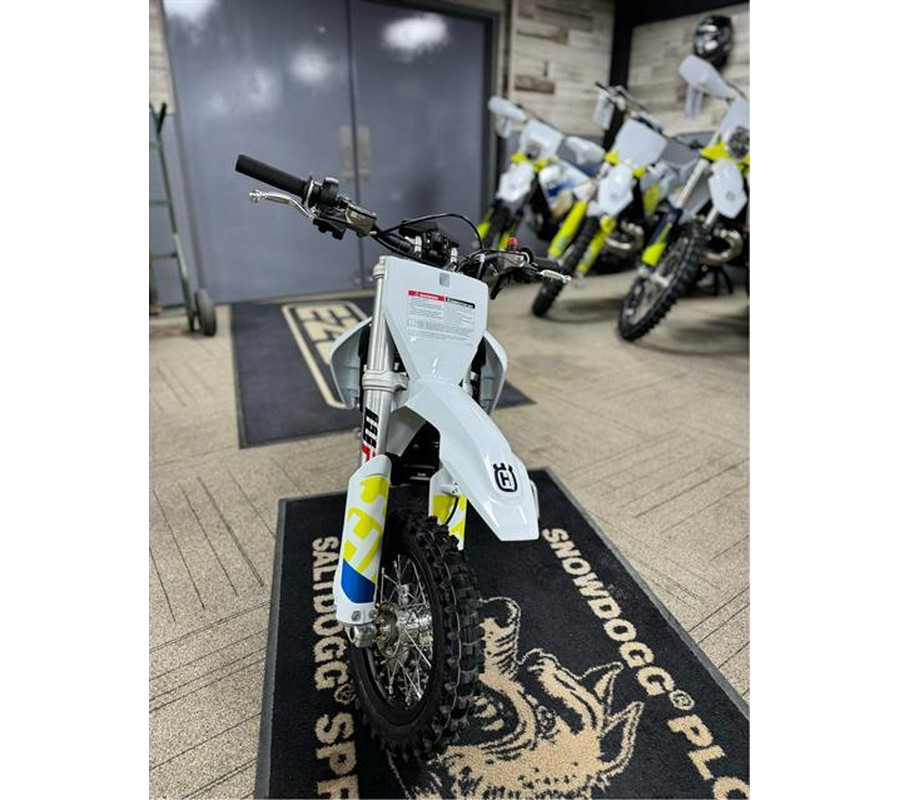 2024 Husqvarna EE 3