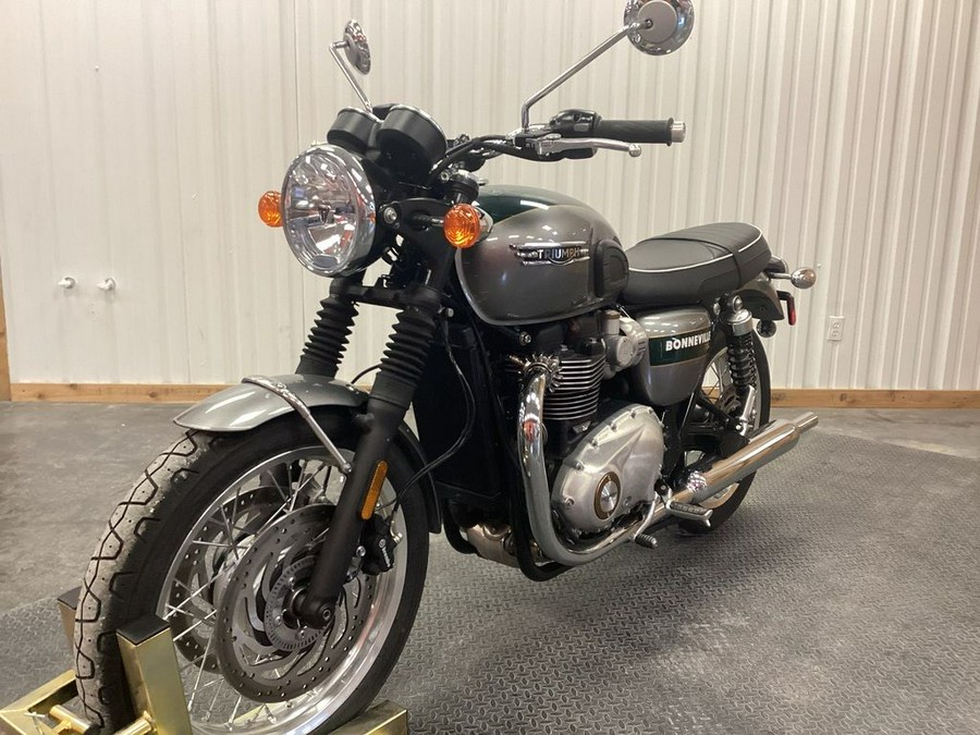 2022 Triumph Bonneville T120 Gold Line