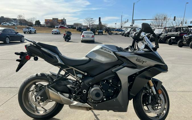 2025 Suzuki GSX-S1000GT+