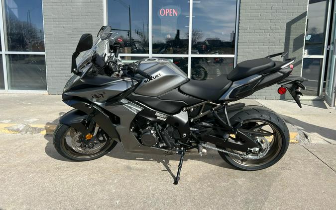 2025 Suzuki GSX-S1000GT+