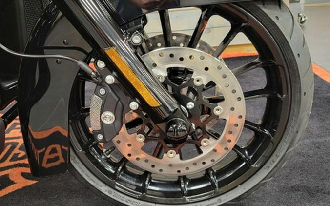 2025 Harley-Davidson FLHTCUTG - Tri Glide Ultra