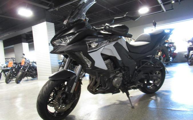 2019 Kawasaki Versys® 1000 SE LT+