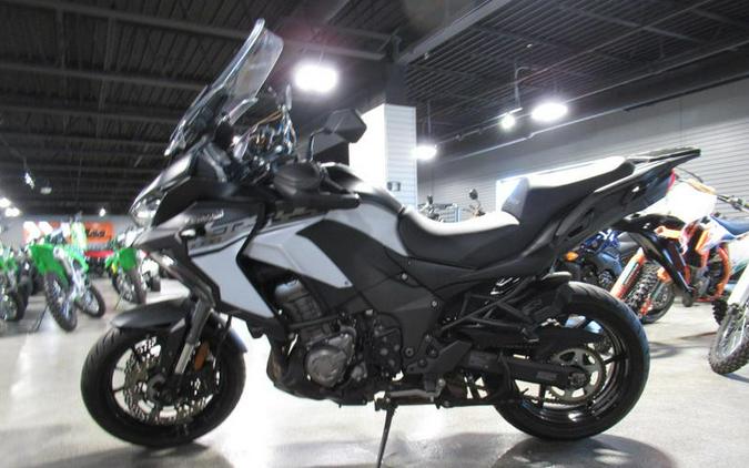 2019 Kawasaki Versys® 1000 SE LT+