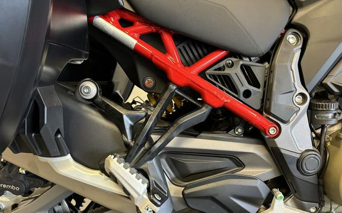 2026 Ducati Multistrada V4 S Travel & Radar Thrilling Black