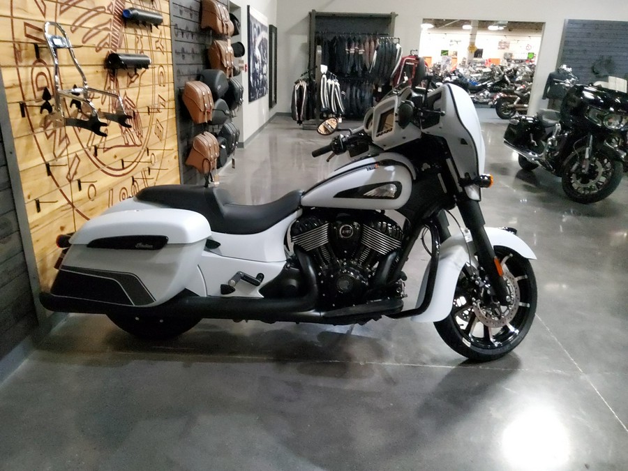 2024 Indian Motorcycle® Chieftain® Dark Horse®