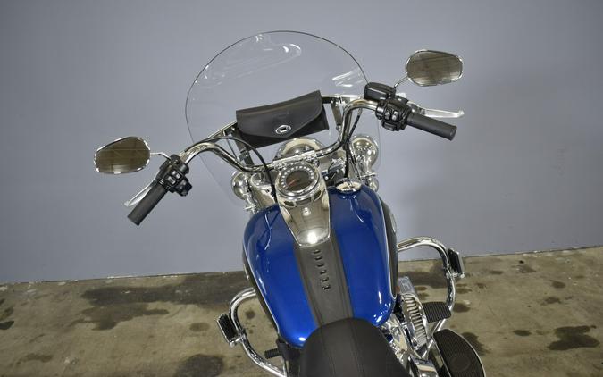 2022 Harley-Davidson Heritage Classic 114 Reef Blue/Vivid Black (Black Finish w/Cast Wheels)