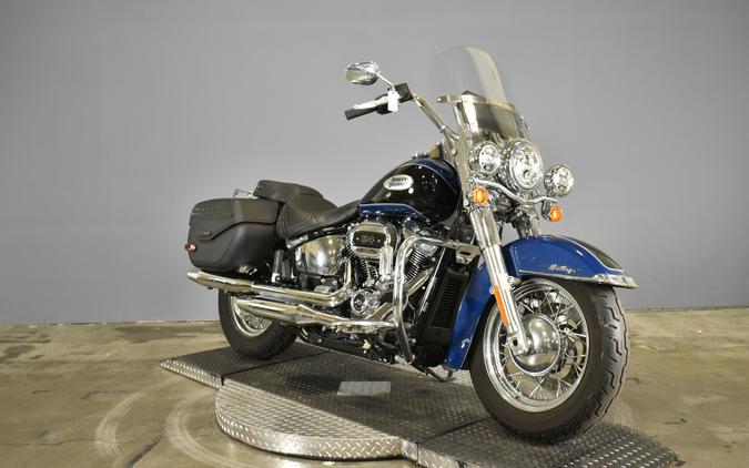 2022 Harley-Davidson Heritage Classic 114 Reef Blue/Vivid Black (Black Finish w/Cast Wheels)