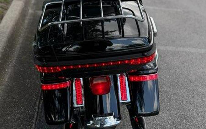 2019 Harley-Davidson® Road Glide® Vivid Black